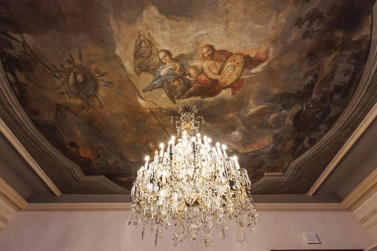 Hotel H15 Luxury Palace - Destigo Hotels Kraków
