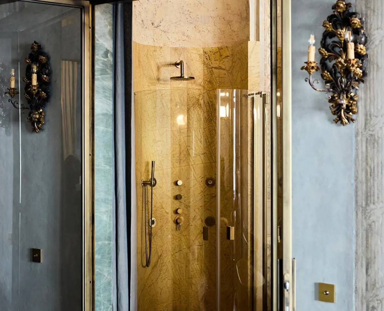Hotel H15 Luxury Palace - Destigo Hotels Kraków 5*,